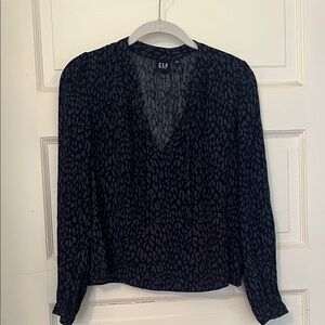 GAP Women's Dark Blue Patterned Blouse